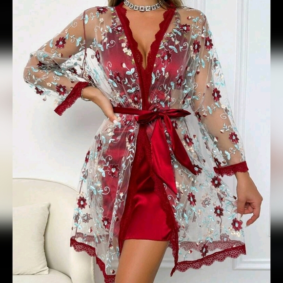 2pcs Floral Embroidery Sexy Camisole Nightgown & Robe Set - Picture 4 of 4